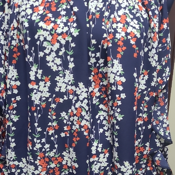Navy Floral Ruffle Blouse - Picture 3 of 6